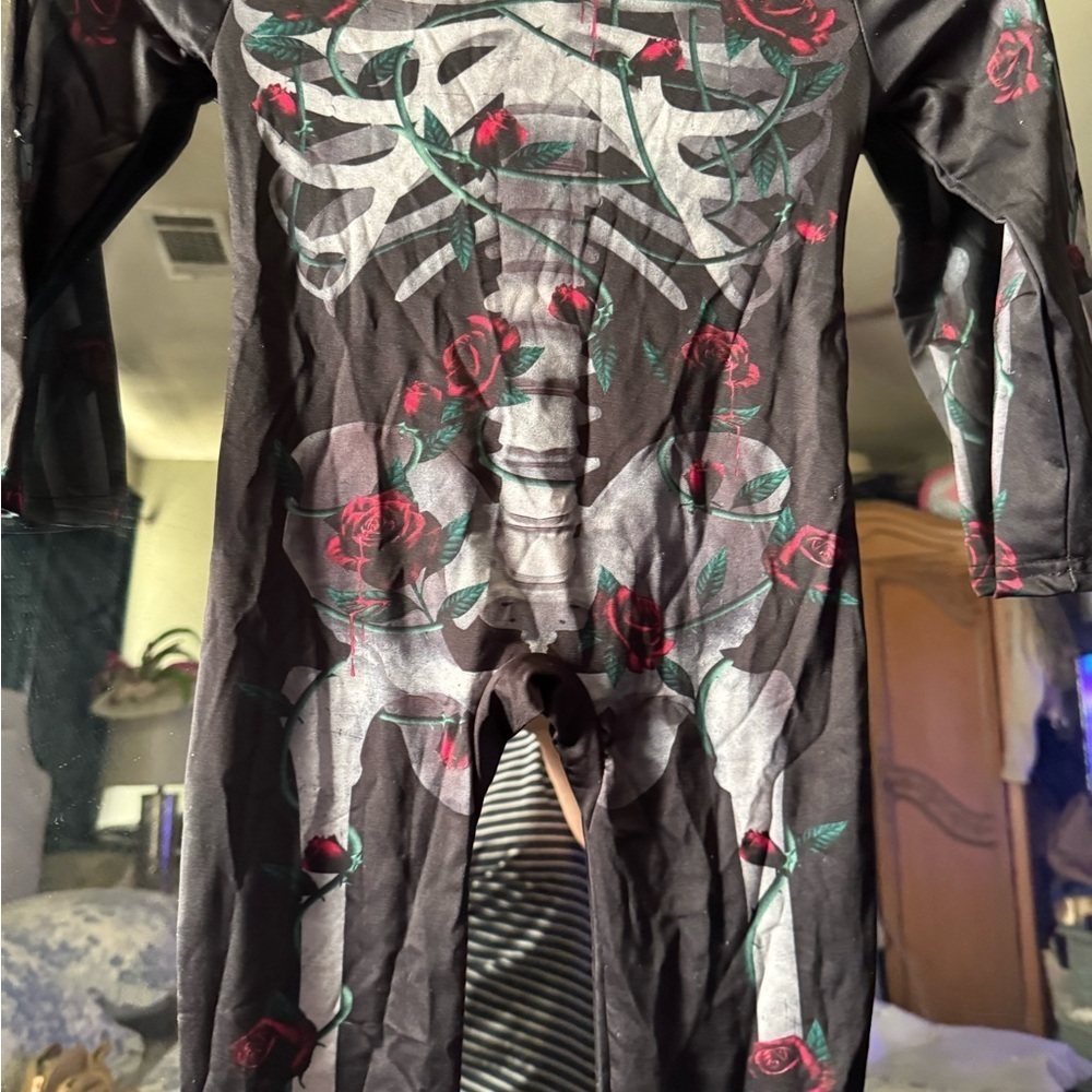 Women's Skeleton and Rose bodysuit - Picture 4 of 9